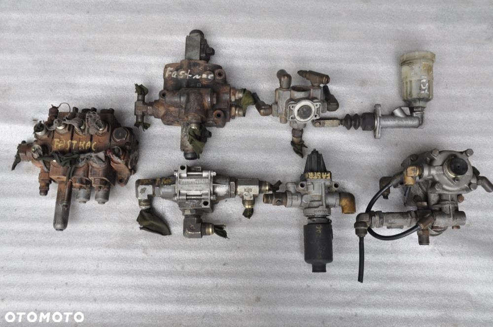 ROZDZIELACZ ZAWÓR ELEKTROZAWÓR POMPKA FASTRAC 155.65 - 2