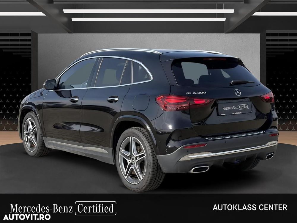 Mercedes-Benz GLA - 4