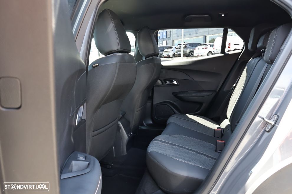 Peugeot 2008 1.2 Hybrid Allure e-DCS6 - 18