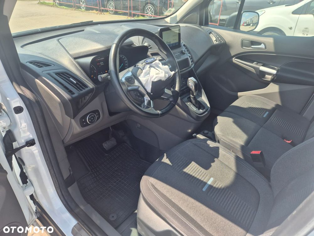 Ford Transit Conect - 11
