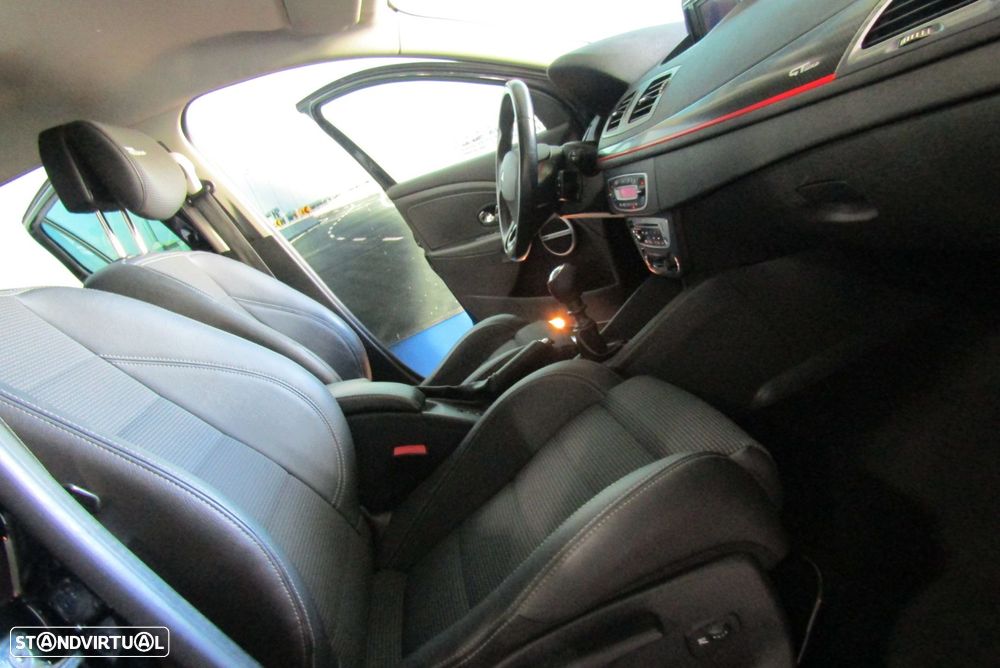 Renault Mégane Sport Tourer 1.5 dCi GT Line - 10