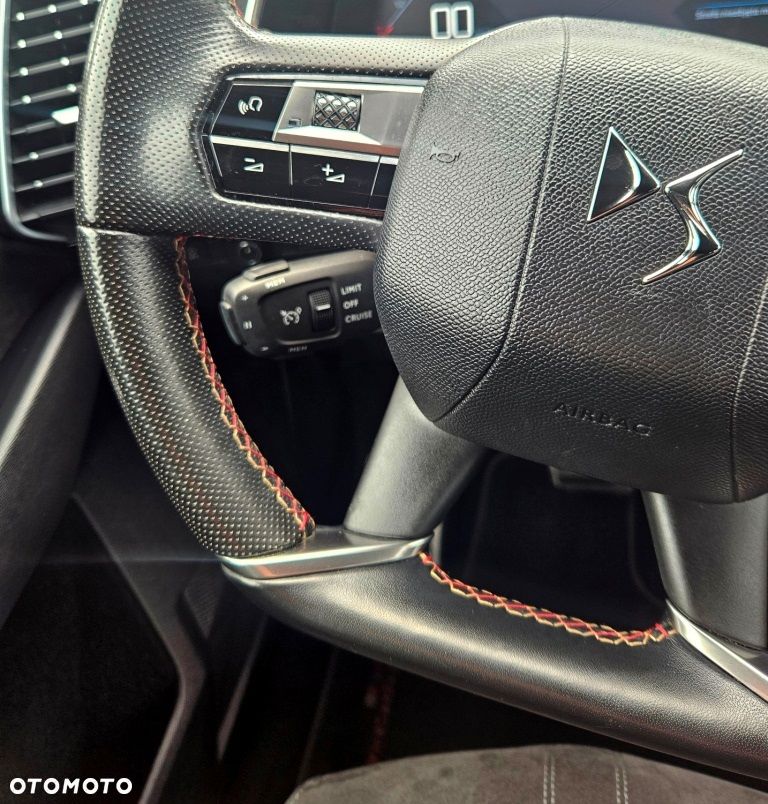 DS Automobiles DS 7 Crossback 1.6 PureTech GPF Performance Line + - 27