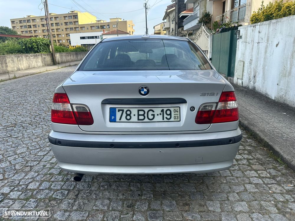 BMW 318 i Edition Lifestyle - 4
