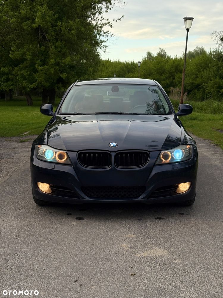 BMW Seria 3 318d - 6