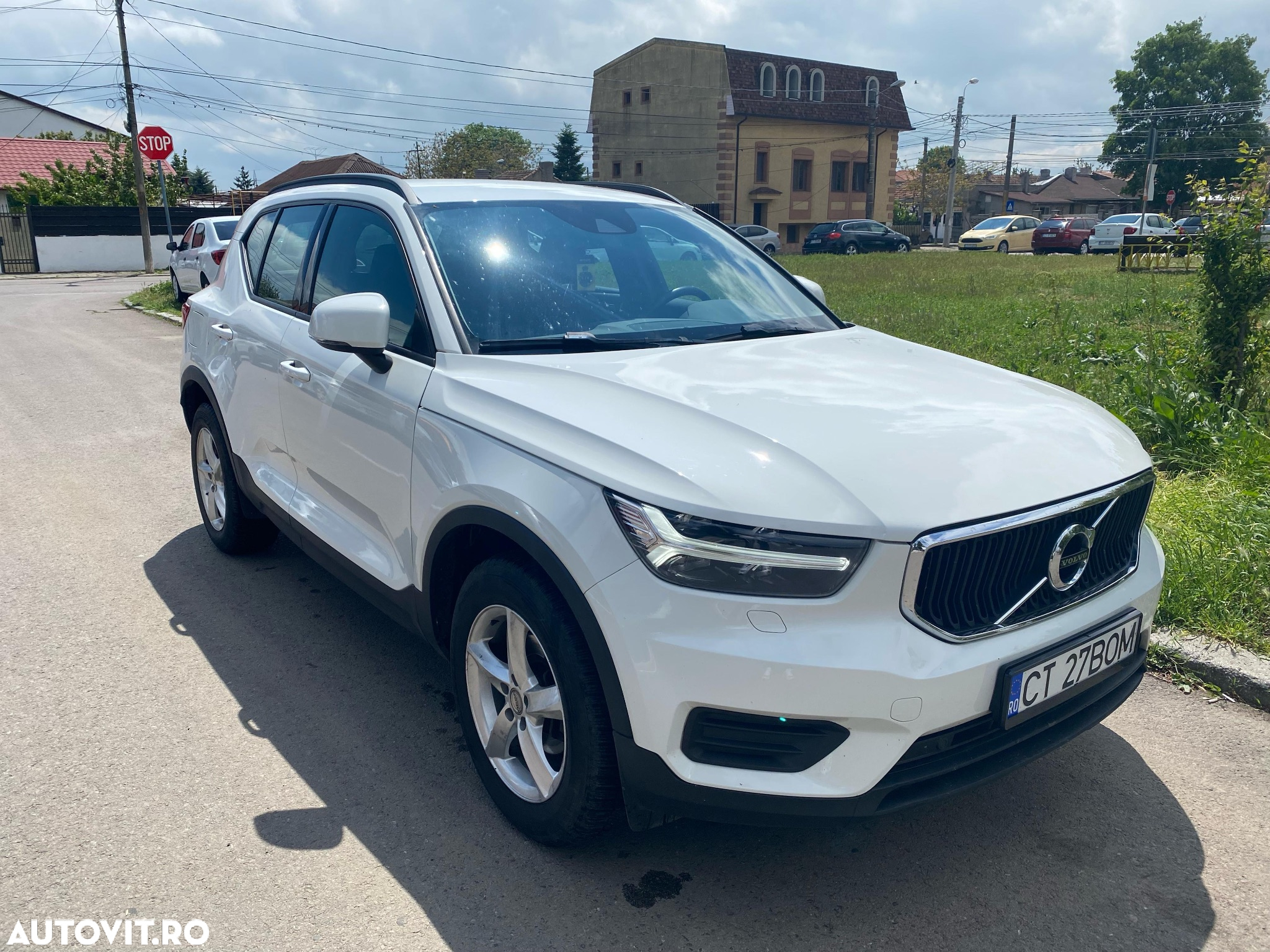 Volvo XC 40 D3 AWD Geartronic Momentum - 4