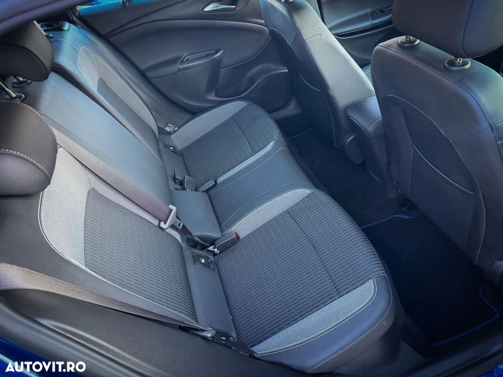 Opel Astra 1.2 Turbo Business Edition - 6