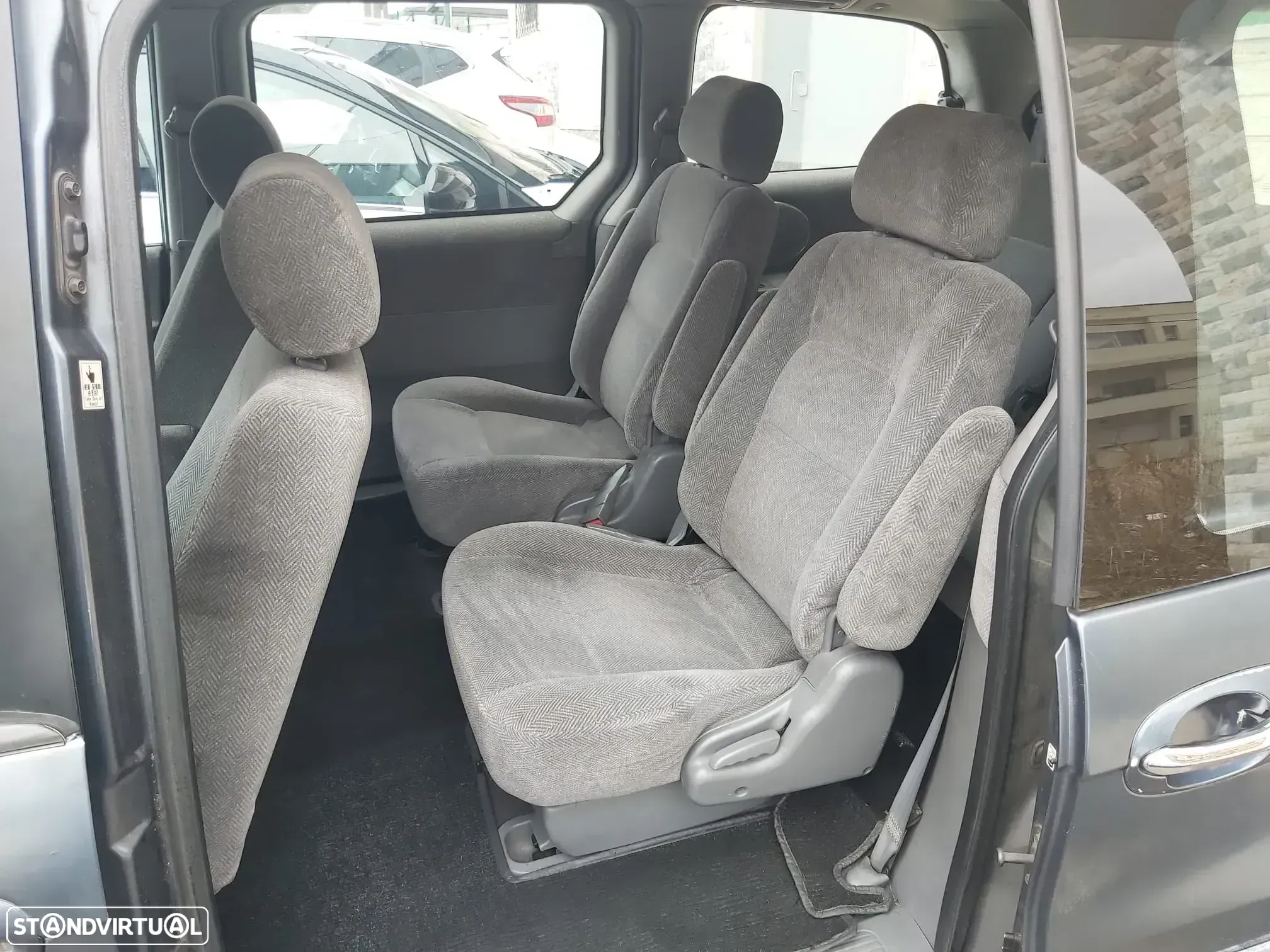 Kia Carnival 2.9 CRDi EX Confort - 14