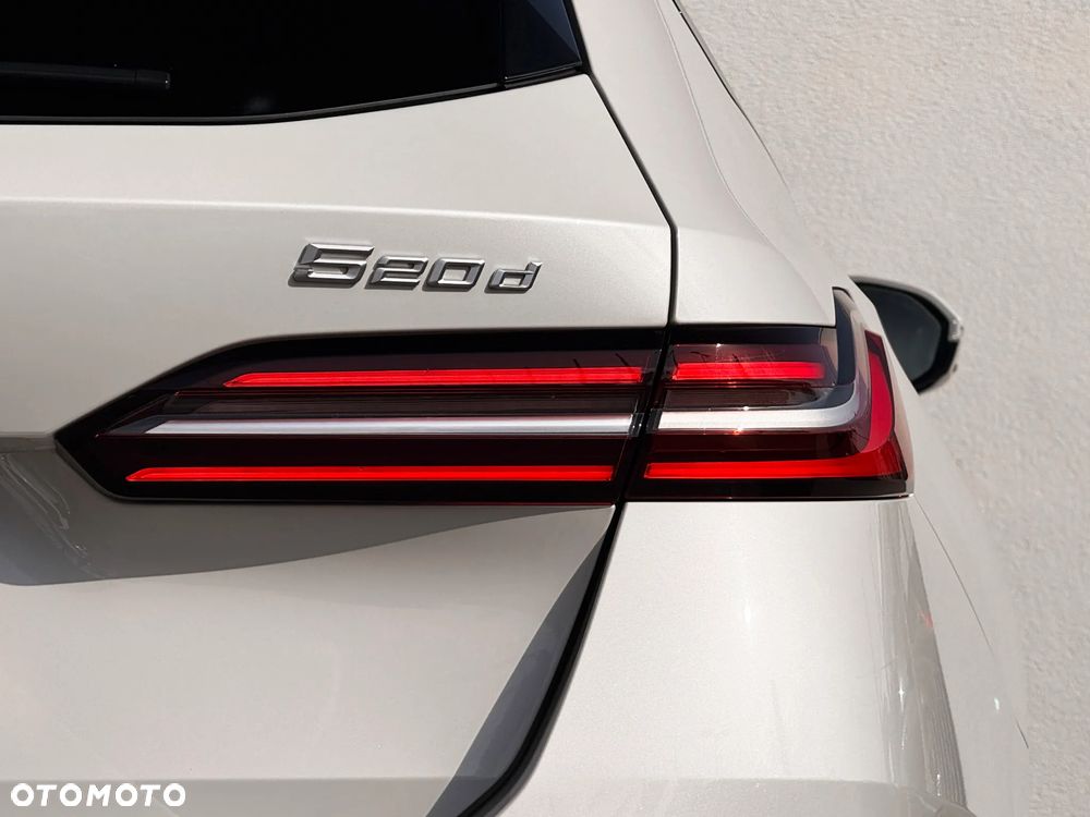 BMW Seria 5 520d - 10