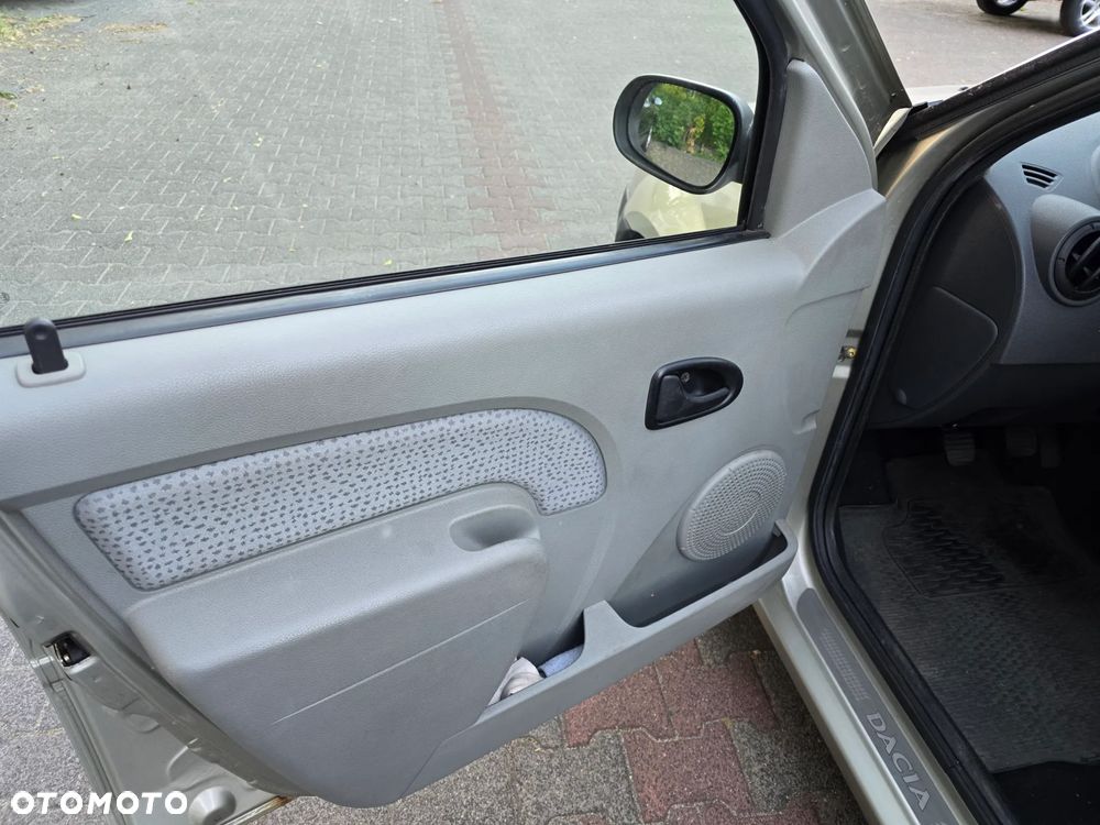 Dacia Logan 1.5 dCi Laureate Pioneer - 11