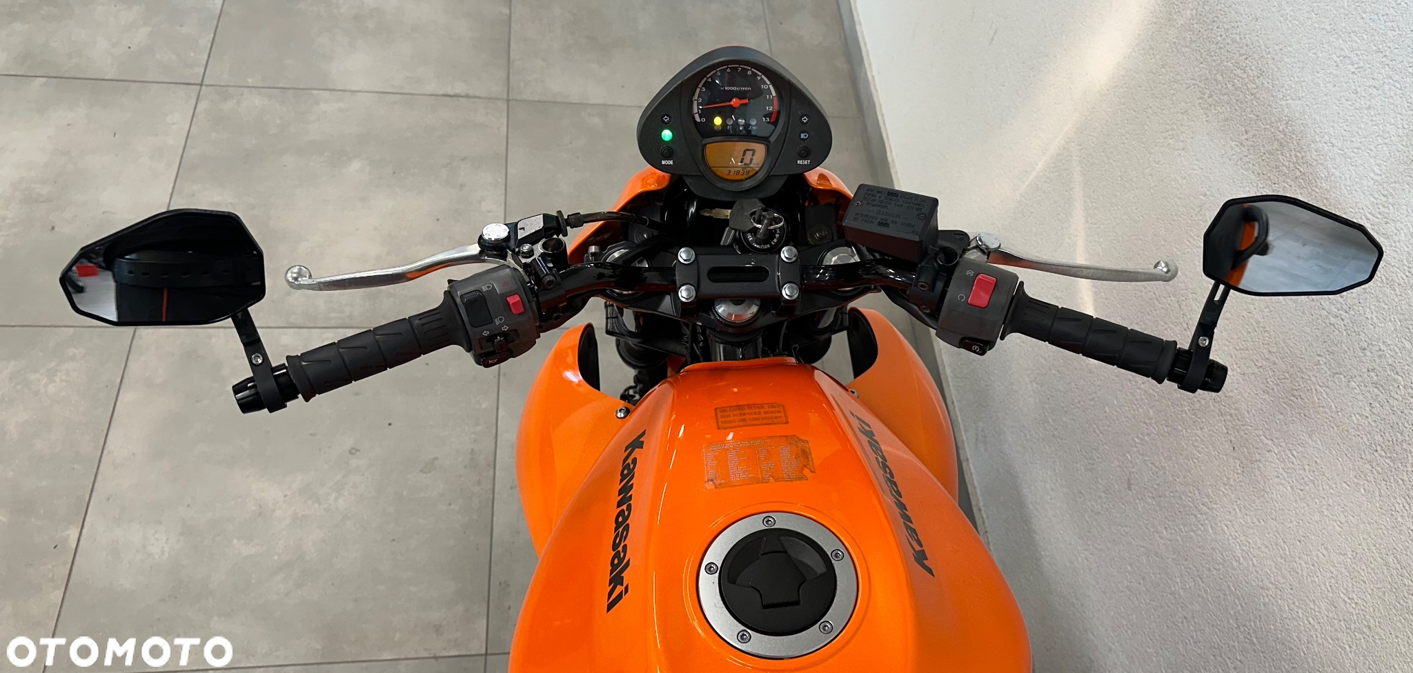 Kawasaki ER - 7