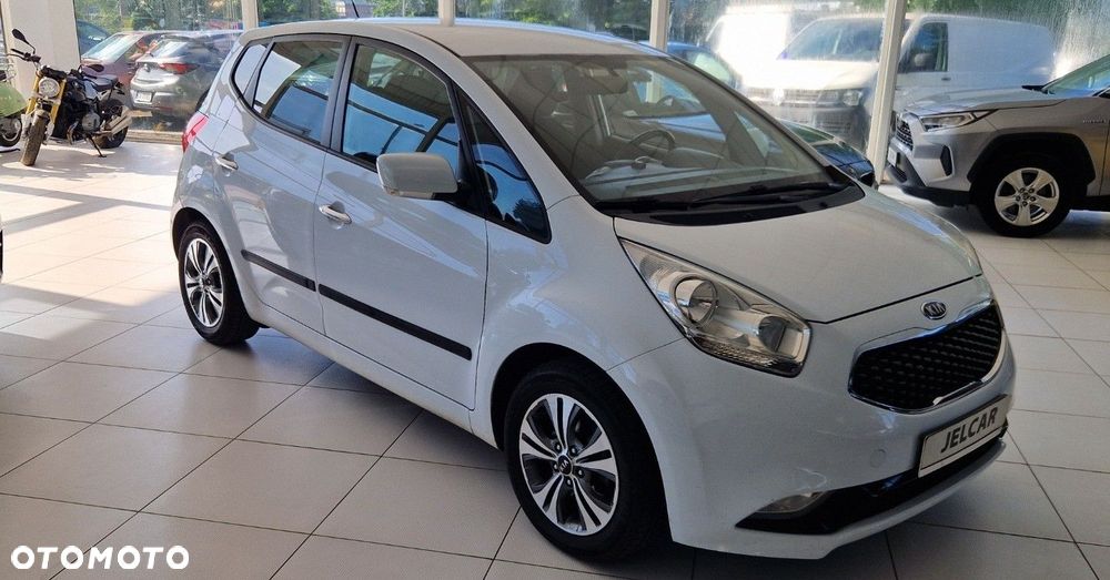 Kia Venga - 8