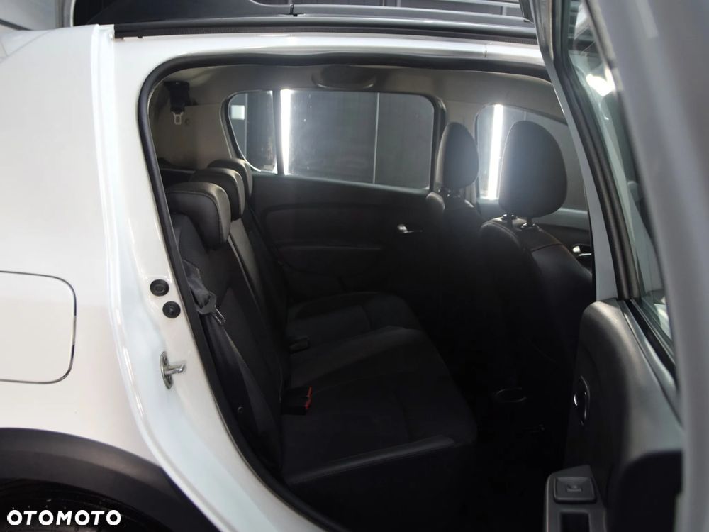 Dacia Sandero - 7