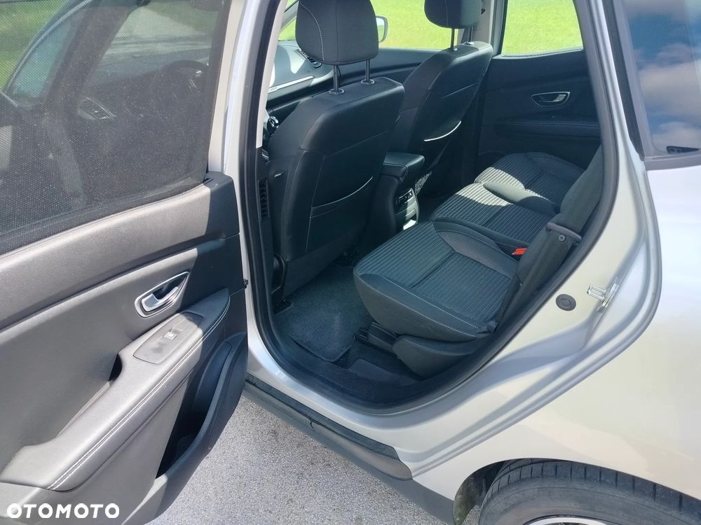 Renault Scenic 1.5 dCi Limited - 9
