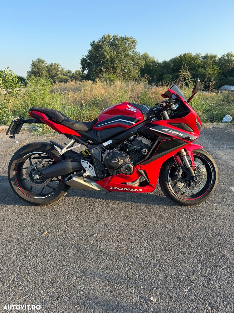 Honda CBR 650R - 2