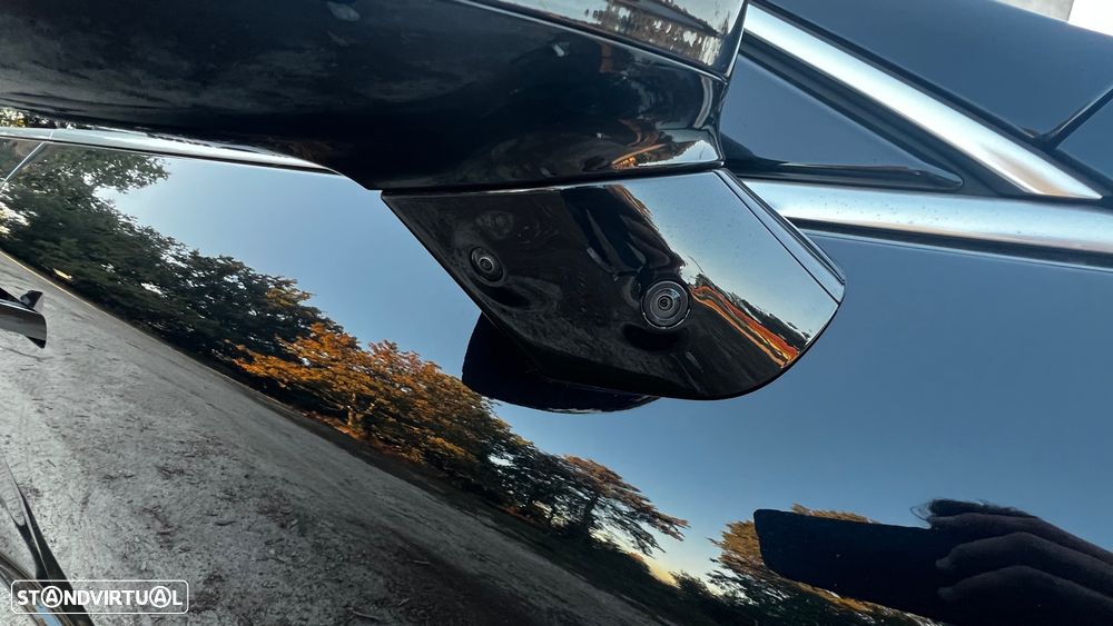 Xpeng P7i 86.2 kWh Long Range + Premium Cockpit - 23