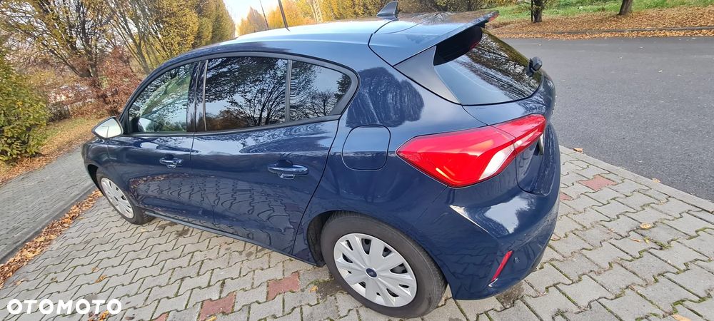 Ford Focus 1.0 EcoBoost Trend Edition Business - 26