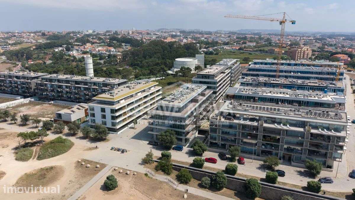 Apartamento T1 com Vista Mar, Varanda e Garagem - Grande imagem: 3/32