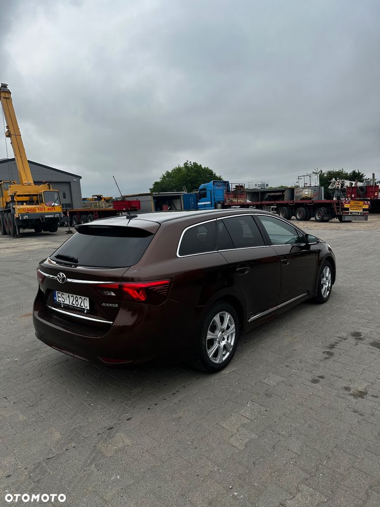Toyota Avensis 2.0 D-4D Prestige - 3