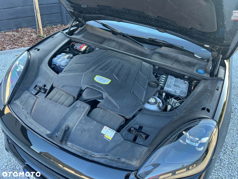 Porsche Cayenne E-Hybrid - 25