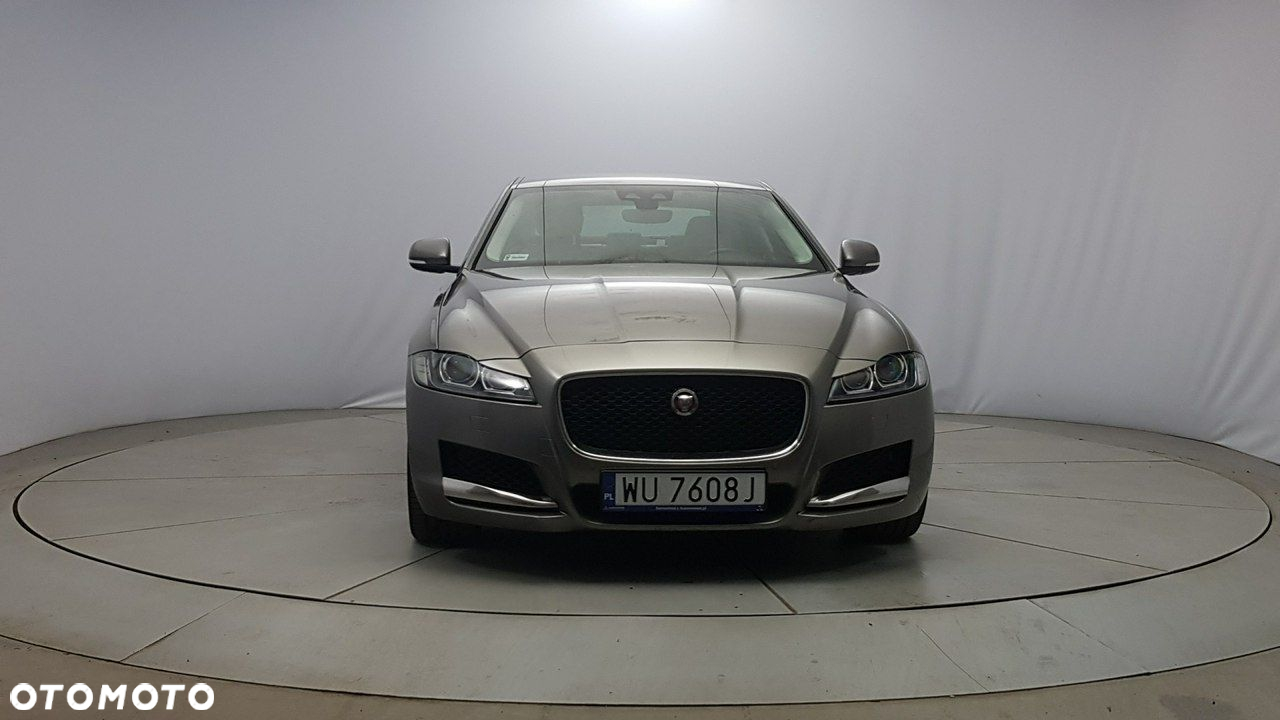 Jaguar XF - 2