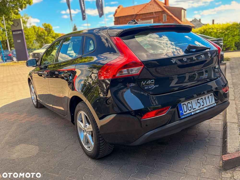 Volvo V40 D2 Geartronic - 4