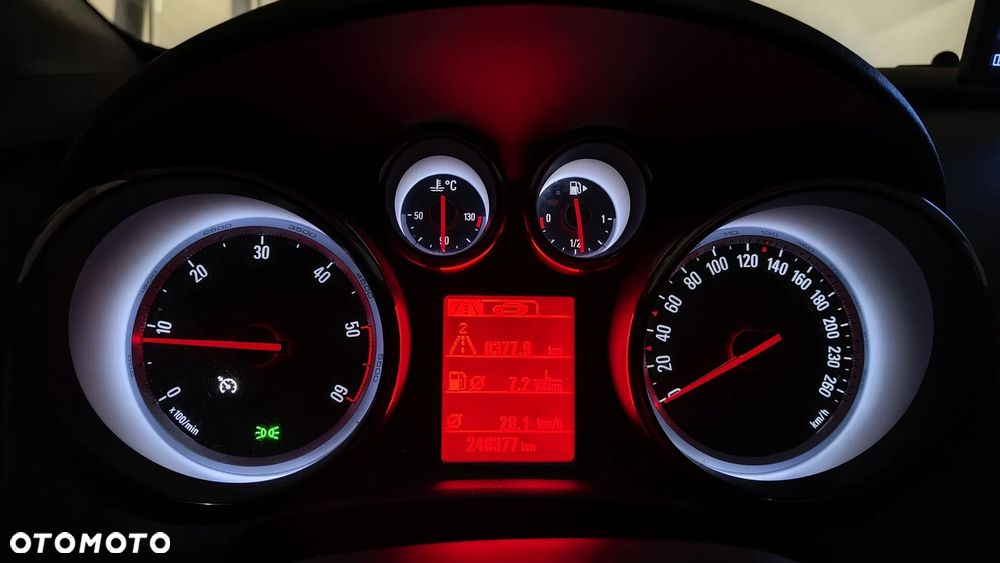 Opel Astra IV 1.7 CDTI Cosmo - 11