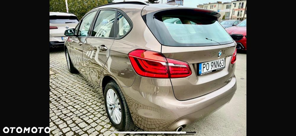 BMW Seria 2 218i - 14