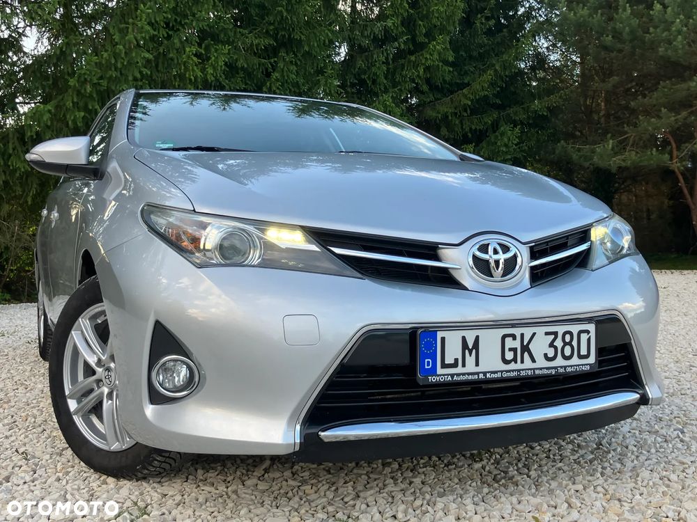 Toyota Auris 1.6 Prestige - 20
