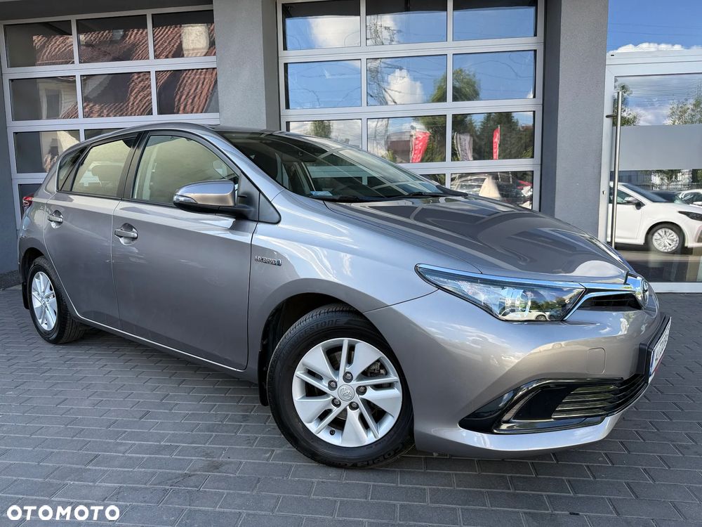 Toyota Auris - 1