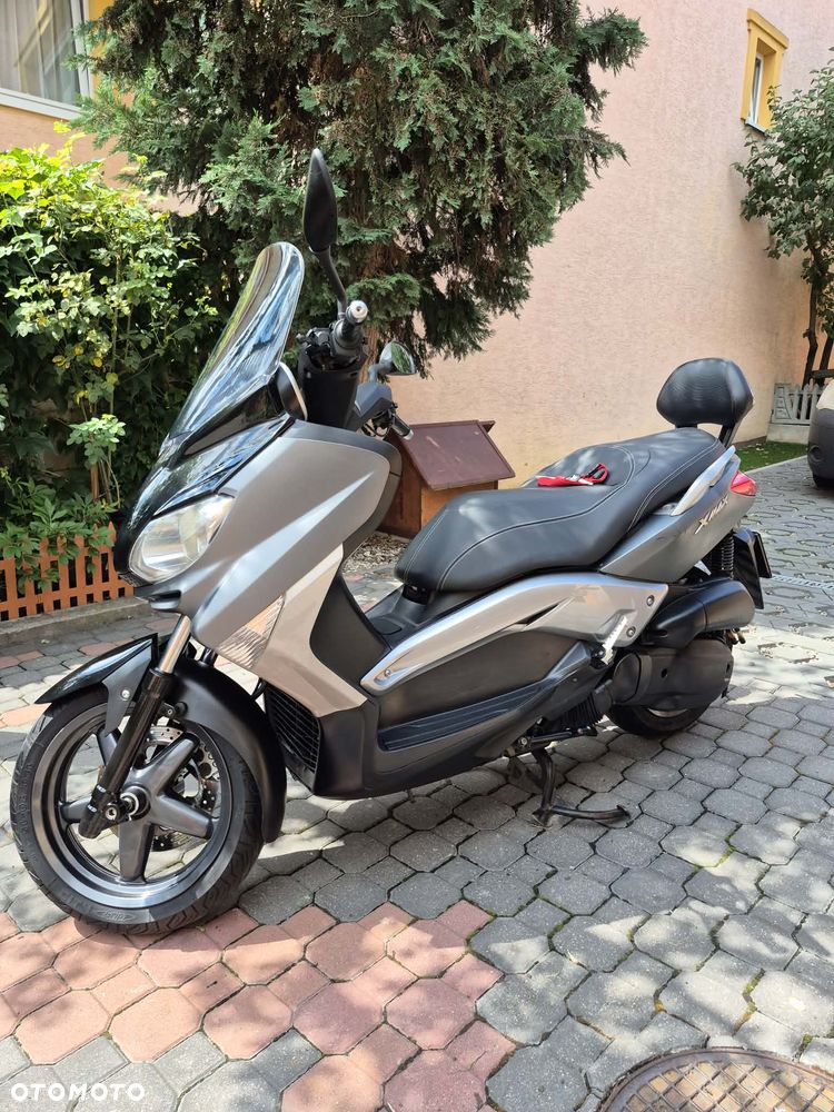 Yamaha X-max - 4
