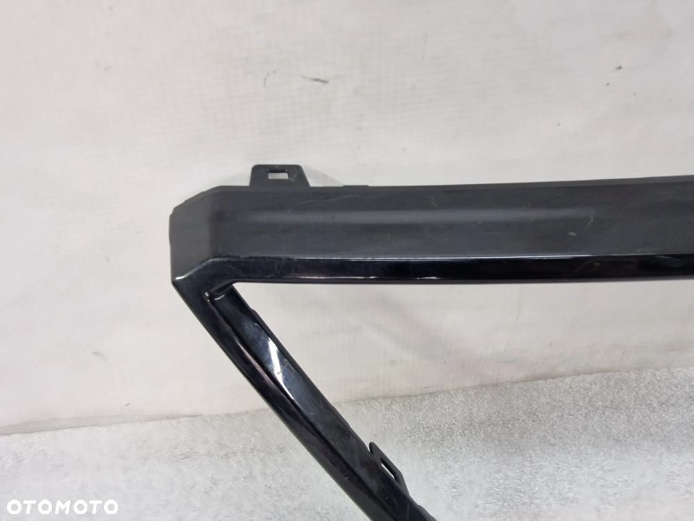 SEAT ATECA 575 16- ATRAPA / GRILL PRZEDNI PRZÓD / RAMKA CZARNA , NR 575854643C , NR AUKCJI GL809 - 2