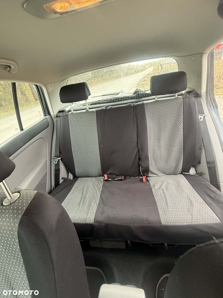 Volkswagen Golf Plus 1.6 FSI Comfortline - 17