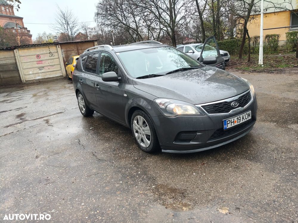Kia Ceed 1.6 CRDi SW ISG Spirit - 8