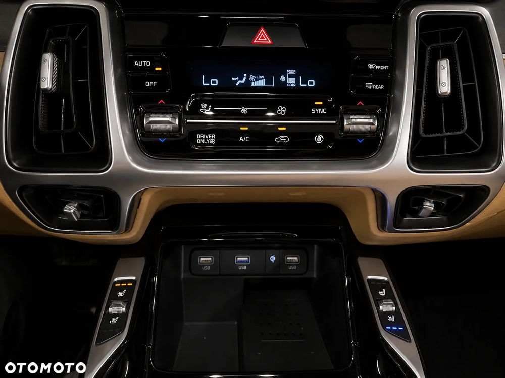 Kia Sorento - 10