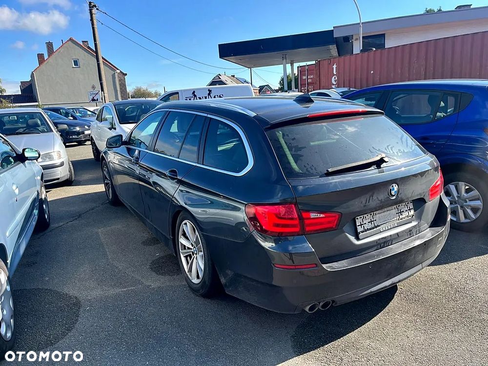 BMW Seria 5 520d Touring Luxury Line - 38