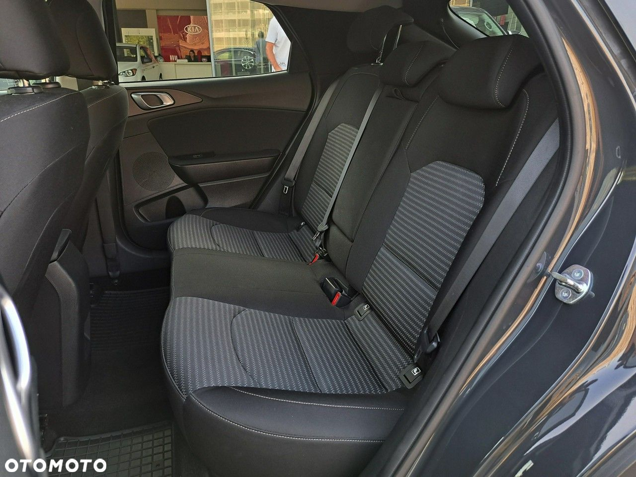 Kia XCeed - 18