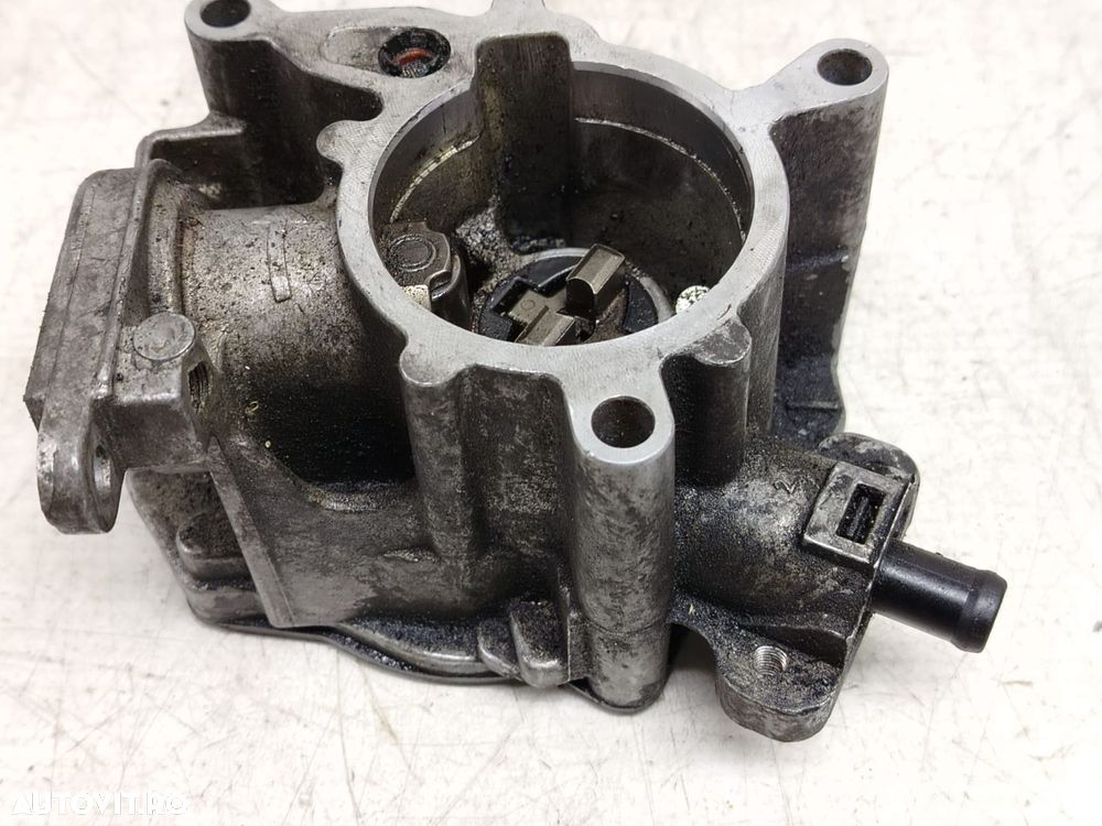 Pompa vacuum 06j145100c 2.0 tfsi CDNB Audi A5 8T [2007 - 2011] - 1