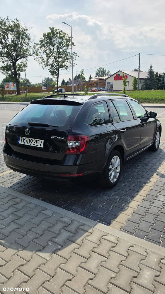 Skoda Octavia 1.6 TDI Ambition DSG - 4