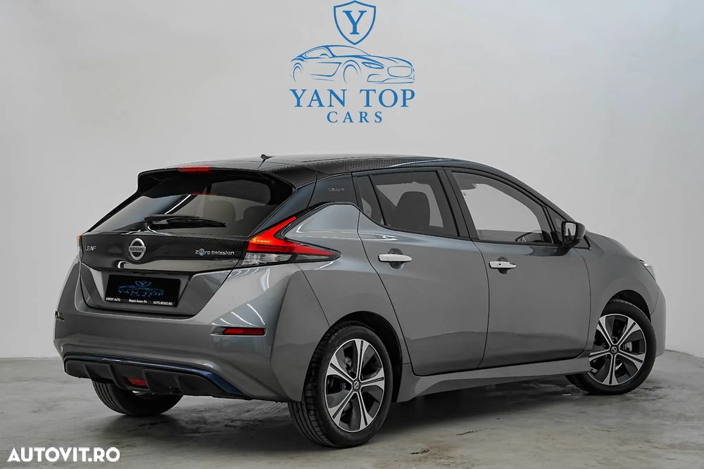 Nissan LEAF - 12