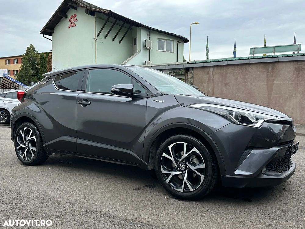Toyota C-HR Hybrid Business-Edition - 31