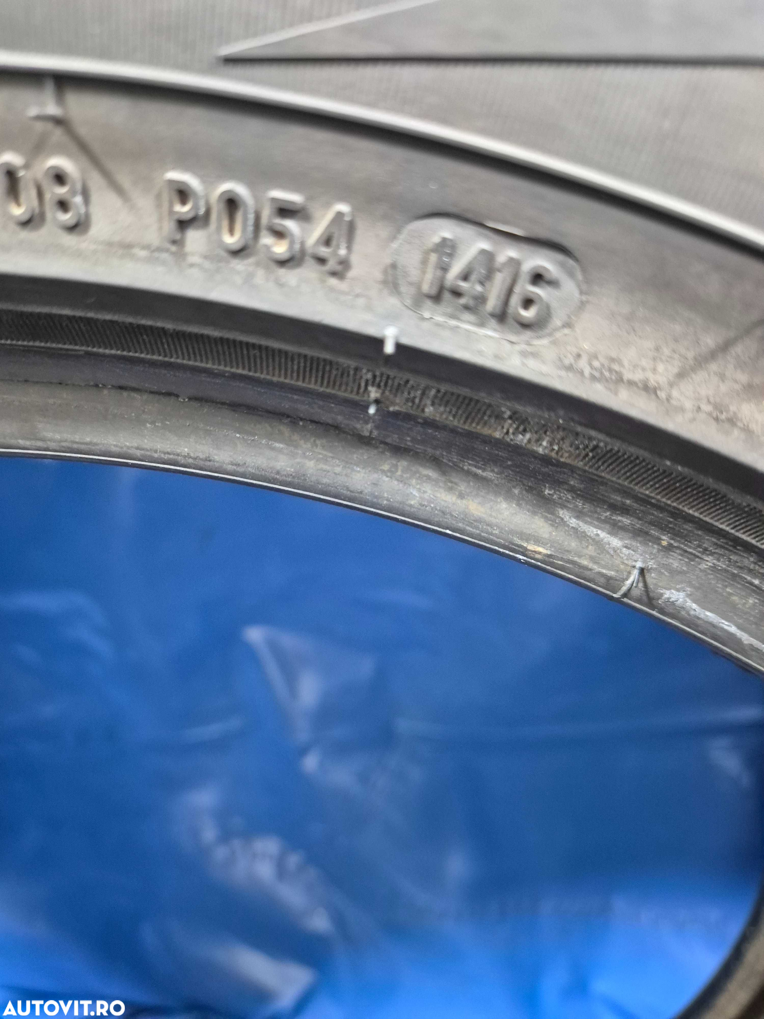 235/55/19 Pirelli - 6
