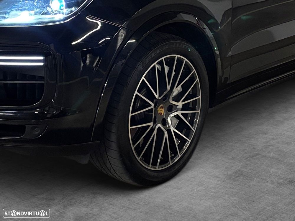 Porsche Cayenne Turbo Tiptronic S - 20