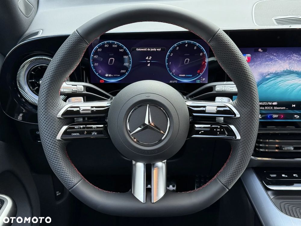 Mercedes-Benz GLB - 17