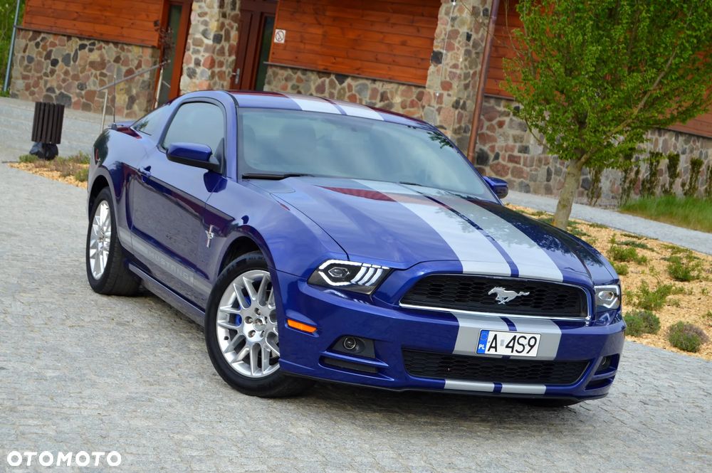 Ford Mustang - 34