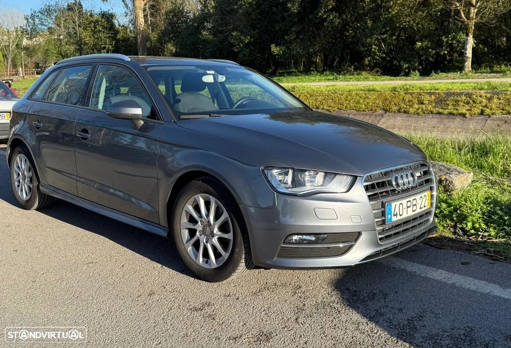 Audi A3 Sportback 1.6 TDI B.Line Attraction - 1