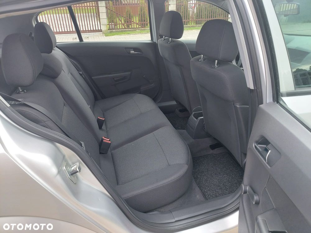 Opel Astra 1.4 - 13