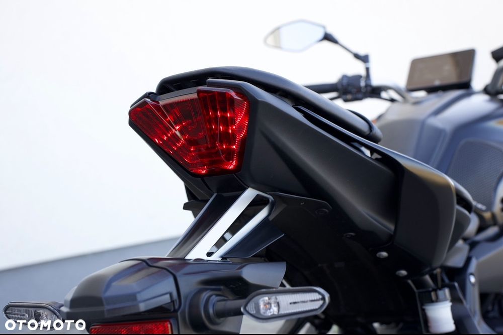 Yamaha MT - 26