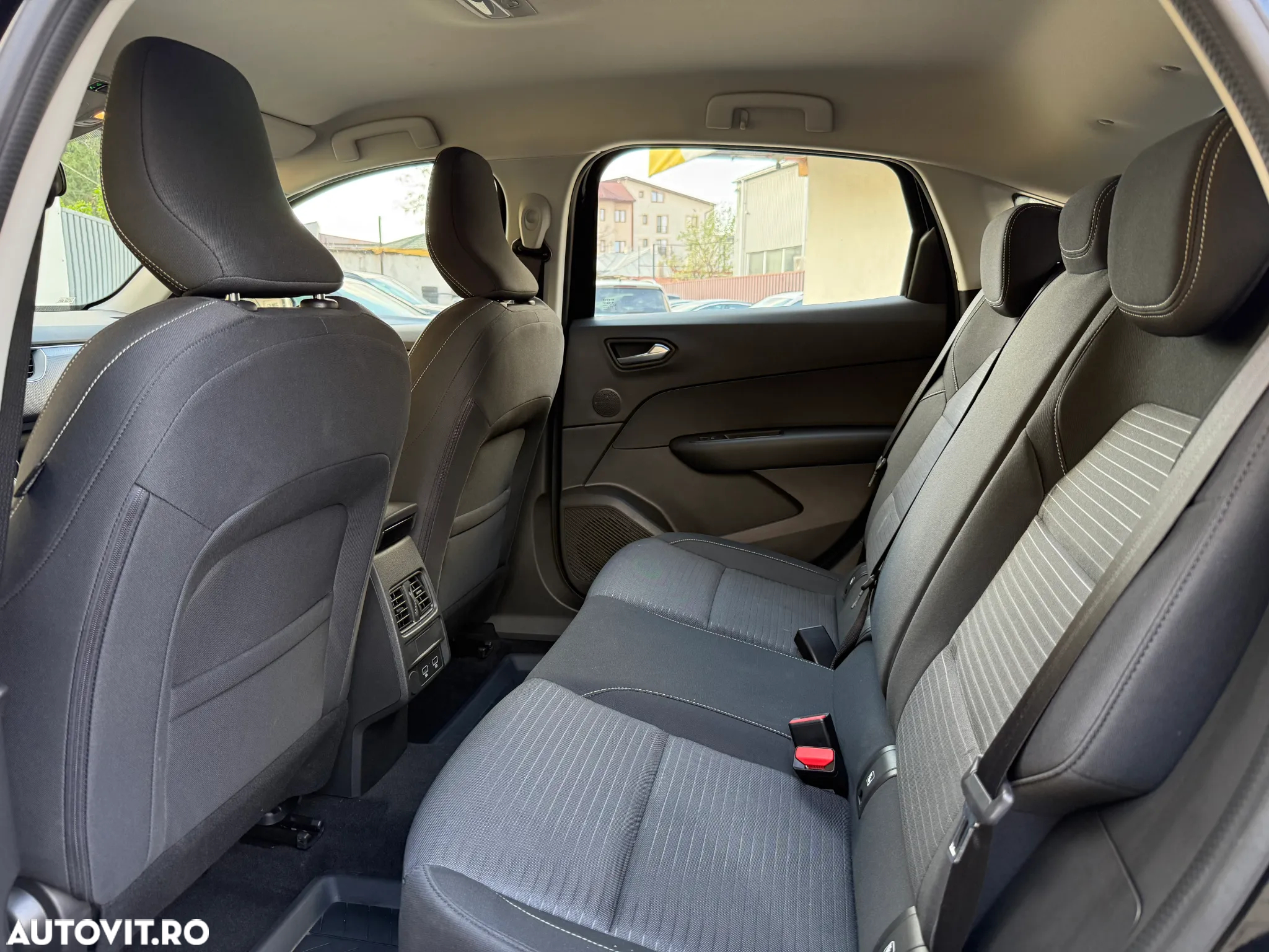 Renault Arkana TCe 140 EDC INTENS - 9
