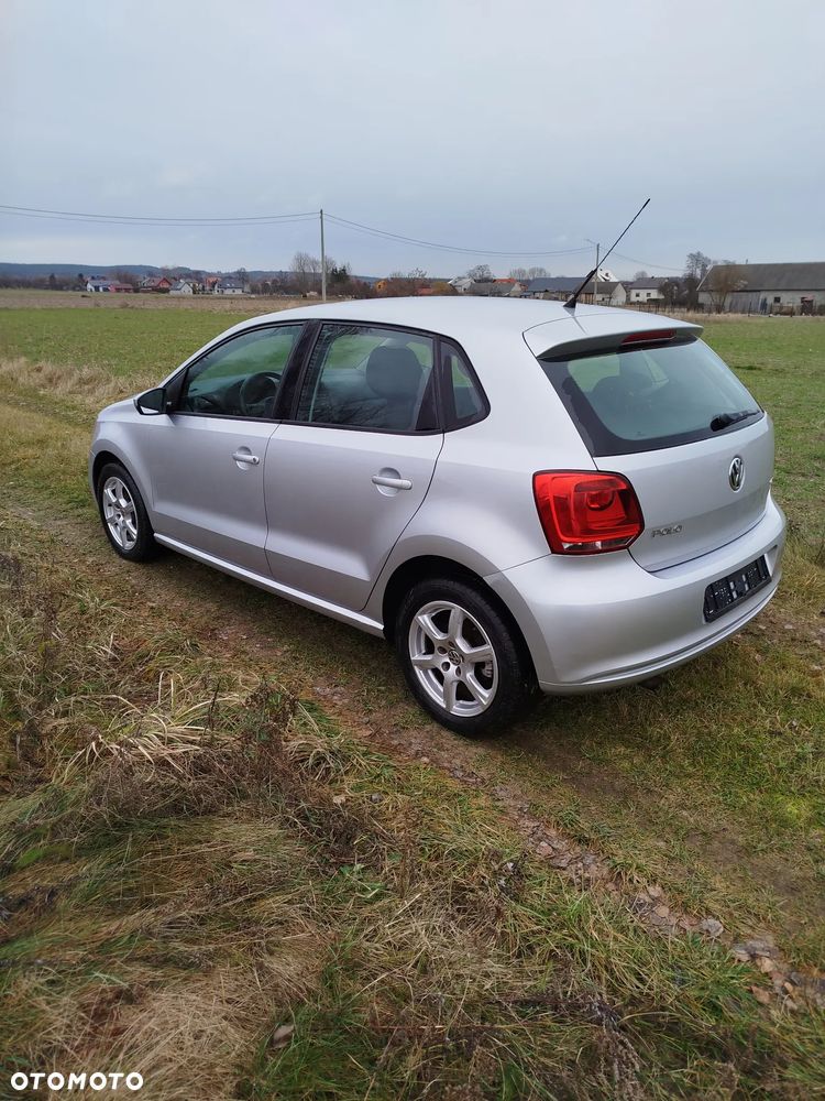 Volkswagen Polo 1.4 16V Comfortline - 11