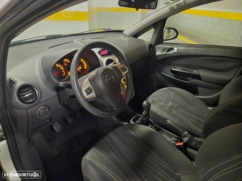 Opel Corsa 1.2 Enjoy - 15